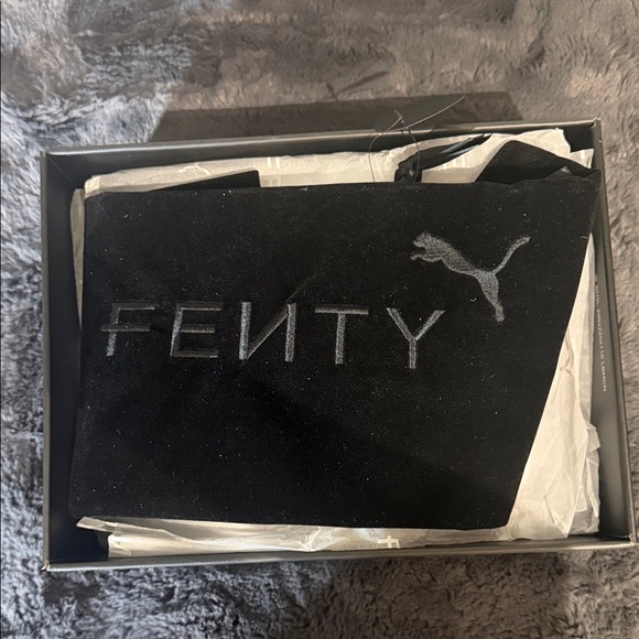 Puma X Fenty Rihanna sneakers - Picture 3 of 4